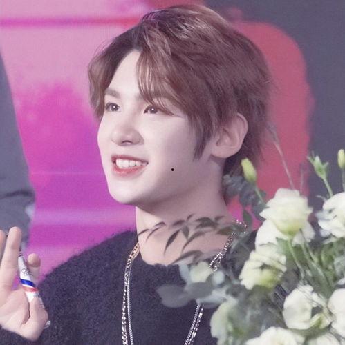 吃瓜娱乐黄明昊视频