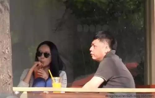 娱乐吃瓜说父母,揭秘明星父母的育儿经